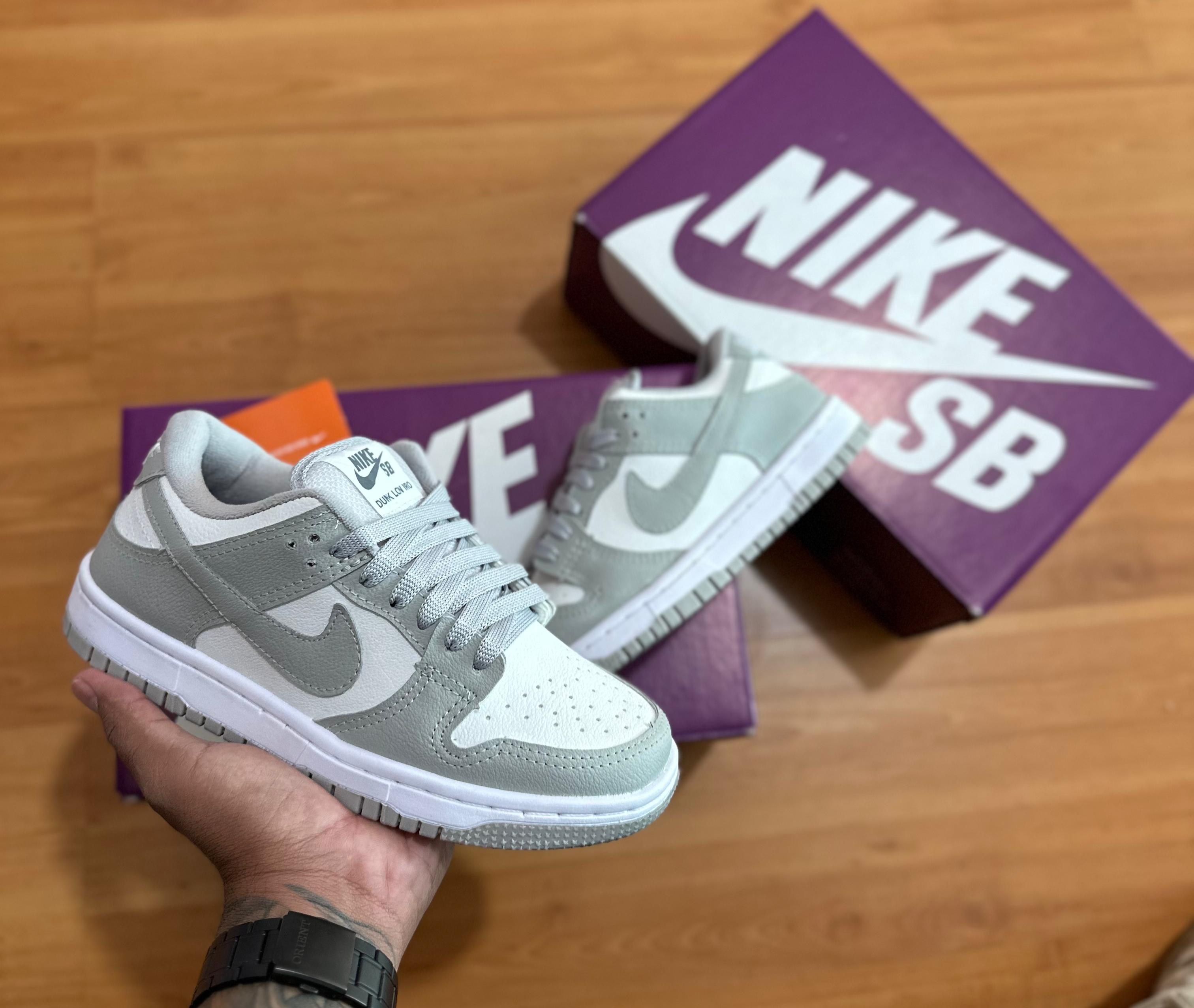 TÊNIS NIKE SB DUNK CINZA