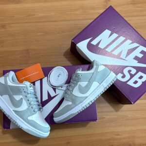 TÊNIS NIKE SB DUNK CINZA