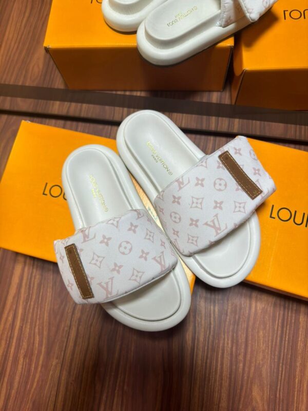 Chinelo luxo Louis Vuitton - Image 6